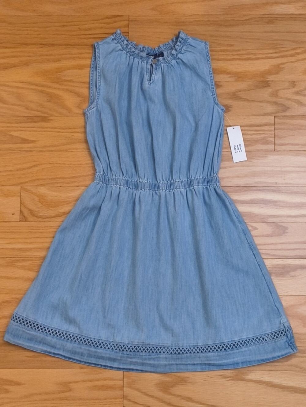 GAP Light Blue Chambray Sleeveless Girls Dress Size M 8/9 NWT